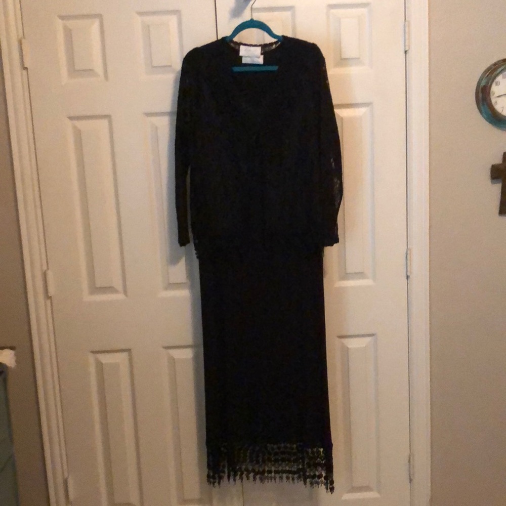 Magnet Ant boutique maxi lace dress